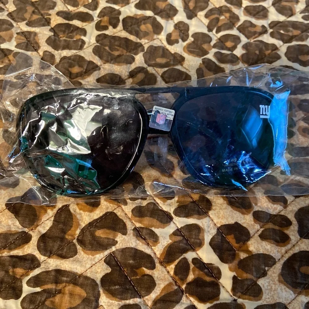 New! NY Giant’s Sunglasses